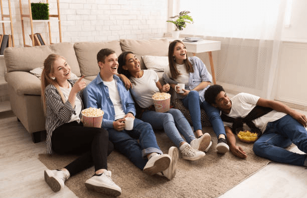 Arkadaşlarla İzlemek İçin 12 Harika Film Önerisi