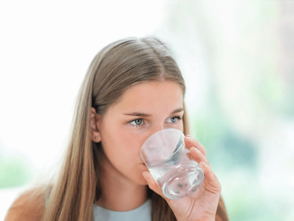 Gizli Susuzluk Tuzağı: Günlük Hayatta Farkında Olmadan Sizi Susuz Bırakan Şeyler