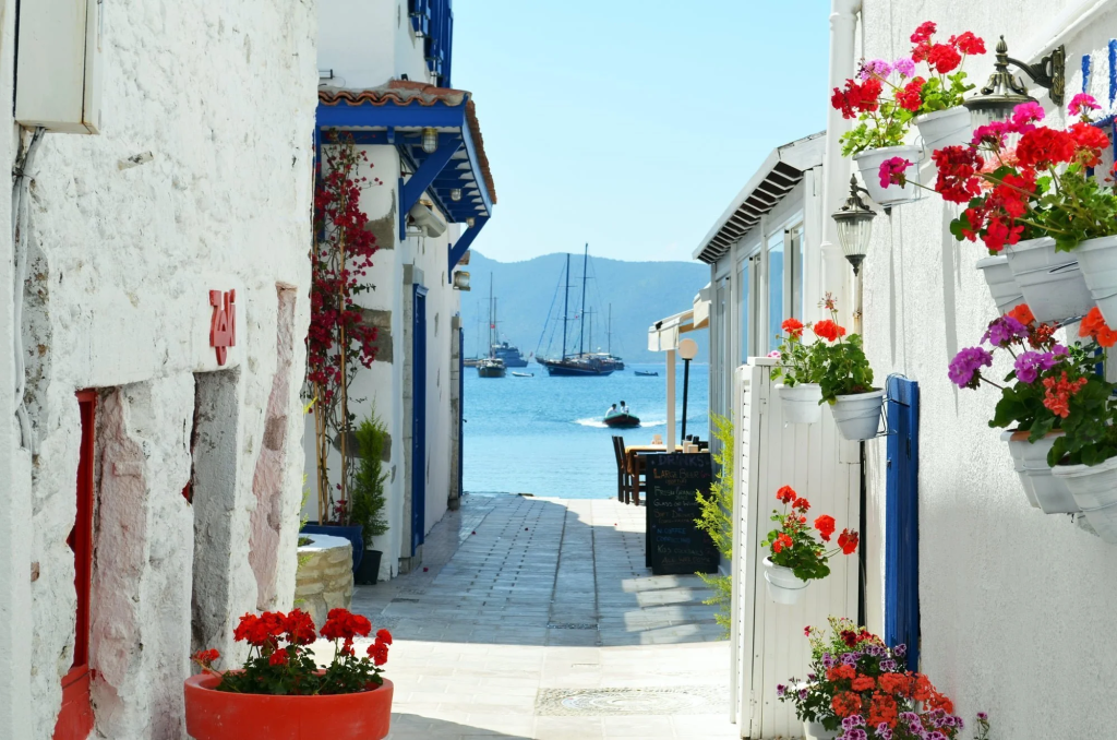 Denizin Kıyısından: 5 Günlük Ege Turu Rotası