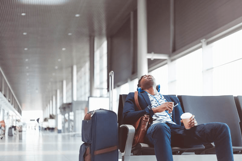 Uzun Mesafeli Yolculuklarda Jet Lag'ı Yenmek: 9 Önemli Soru ve Cevap