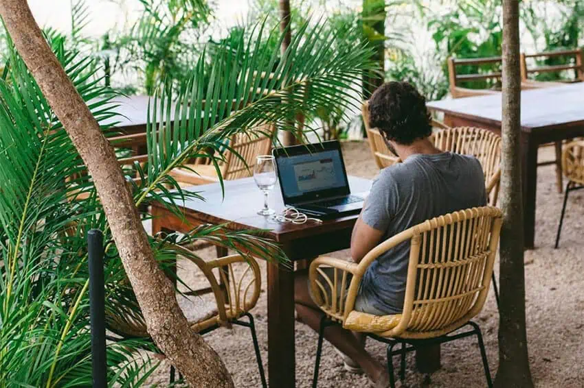 Dijital Göçebeler İçin En İyi Seyahat Rotaları