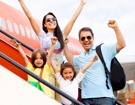 Ailece Uçuşa Hazırlanın: Çocukla Seyahat İpuçları