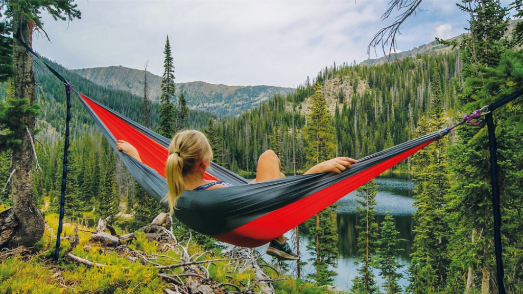 Otel Kalabalığından Uzak: En İyi Alternatif Tatil Seçenekleri