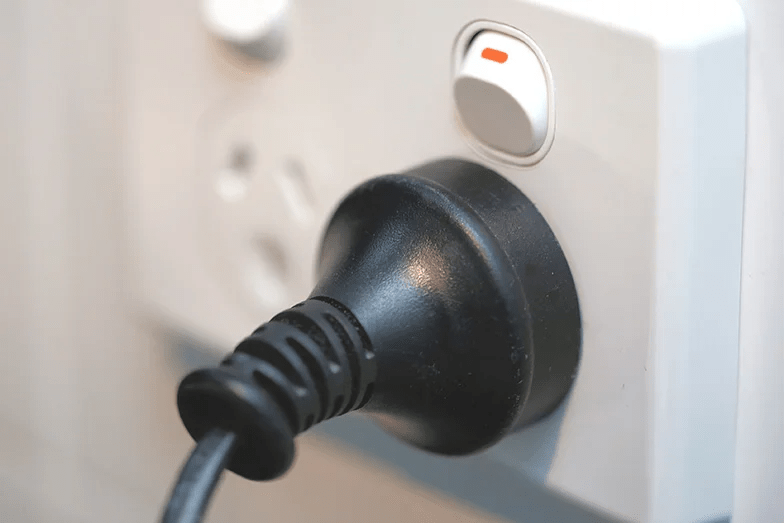 Dünyanın Farklı Köşelerindeki Fiş ve Priz Tipleri