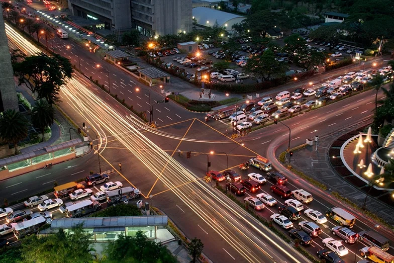 Araç Kiralayacaklara İpuçları: Ülkelere Özgü Trafik Kuralları
