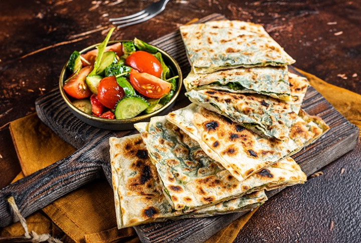 Hamur İşleri: Türk Mutfağının Vazgeçilmez Lezzetleri